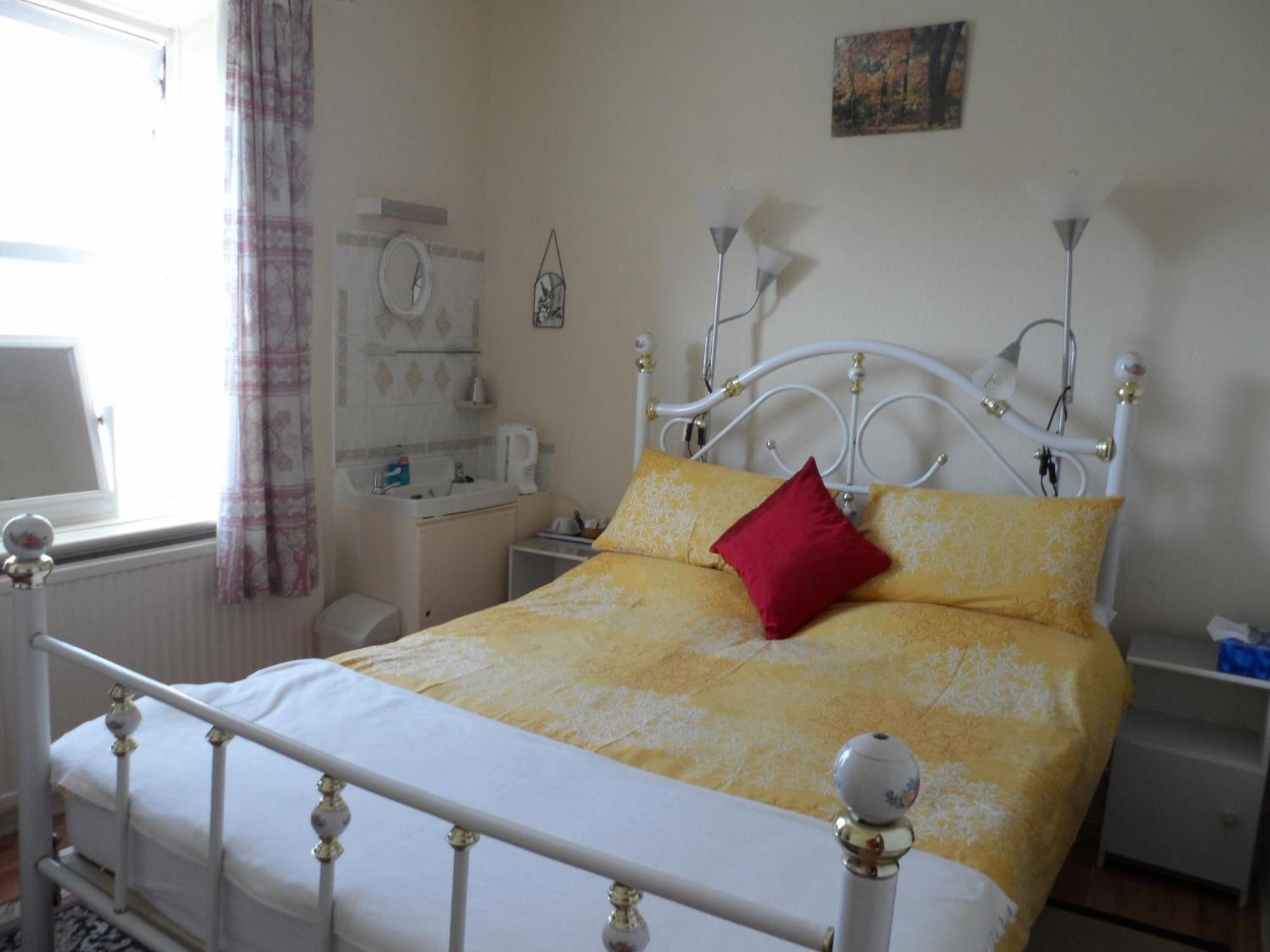 Galway Guest House Уеймут Екстериор снимка