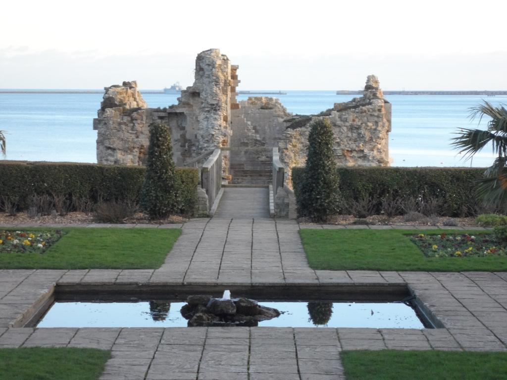 Galway Guest House Уеймут Екстериор снимка