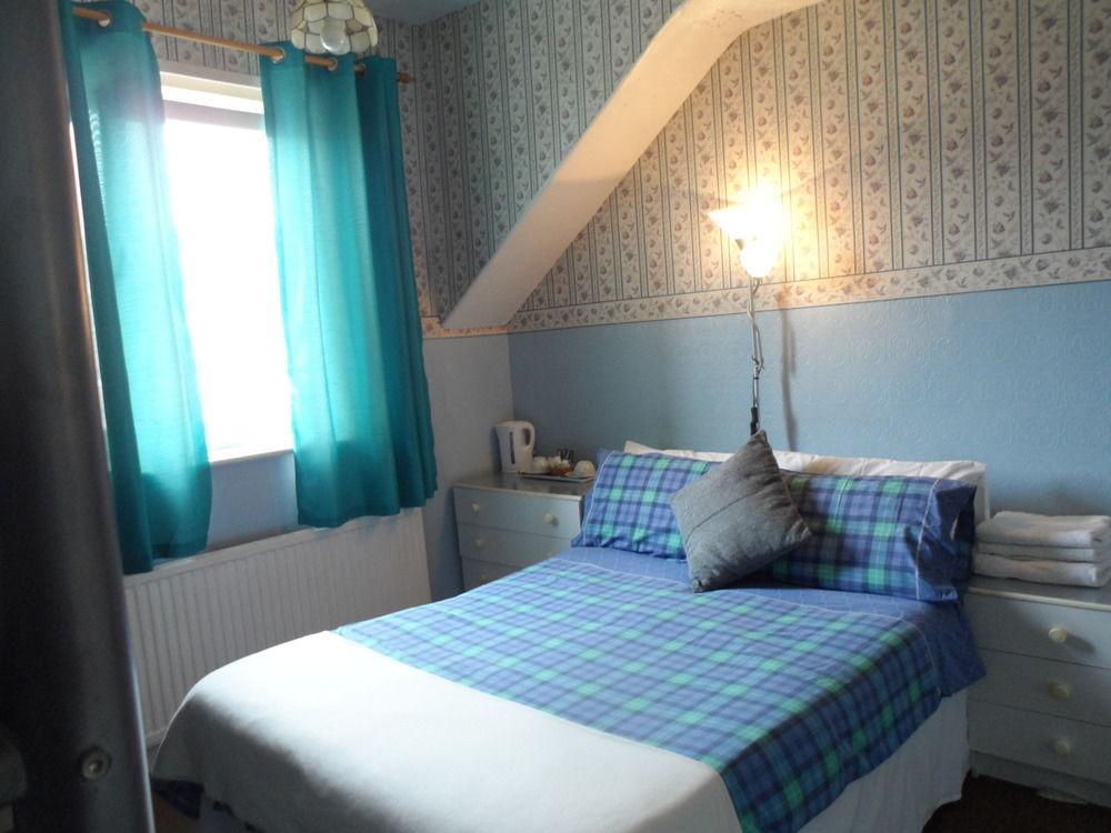 Galway Guest House Уеймут Екстериор снимка