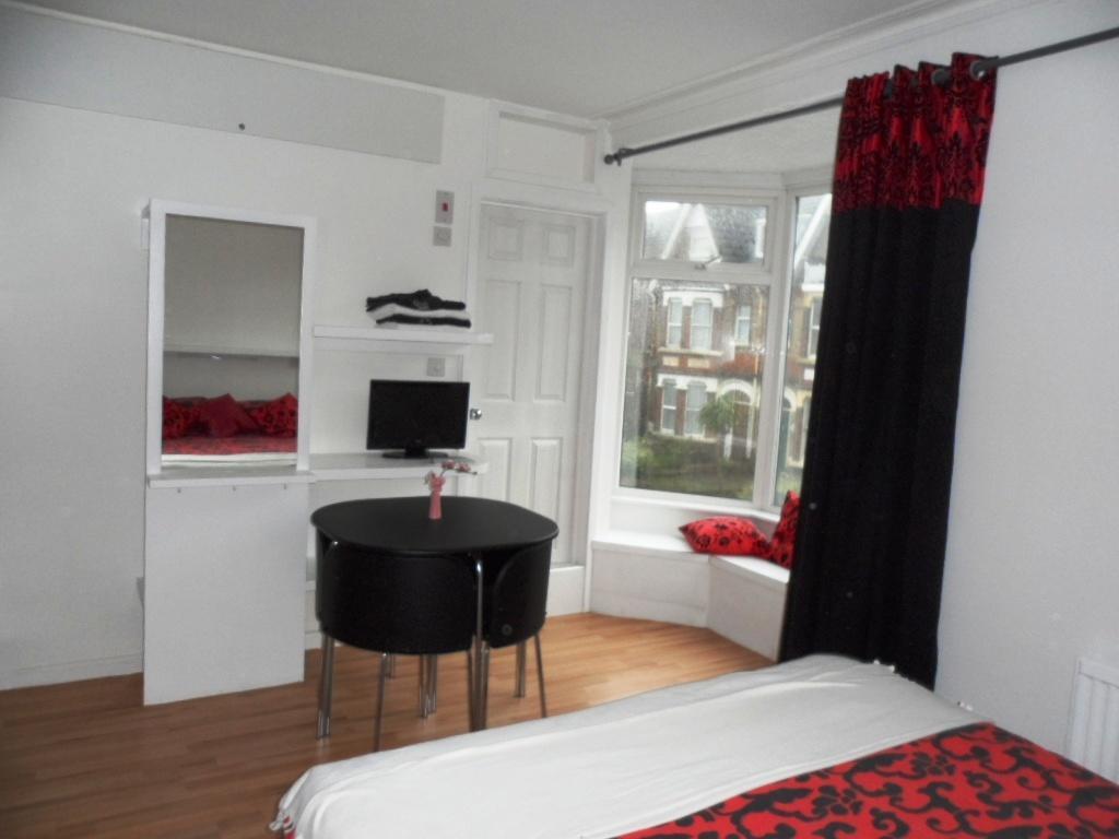 Galway Guest House Уеймут Екстериор снимка