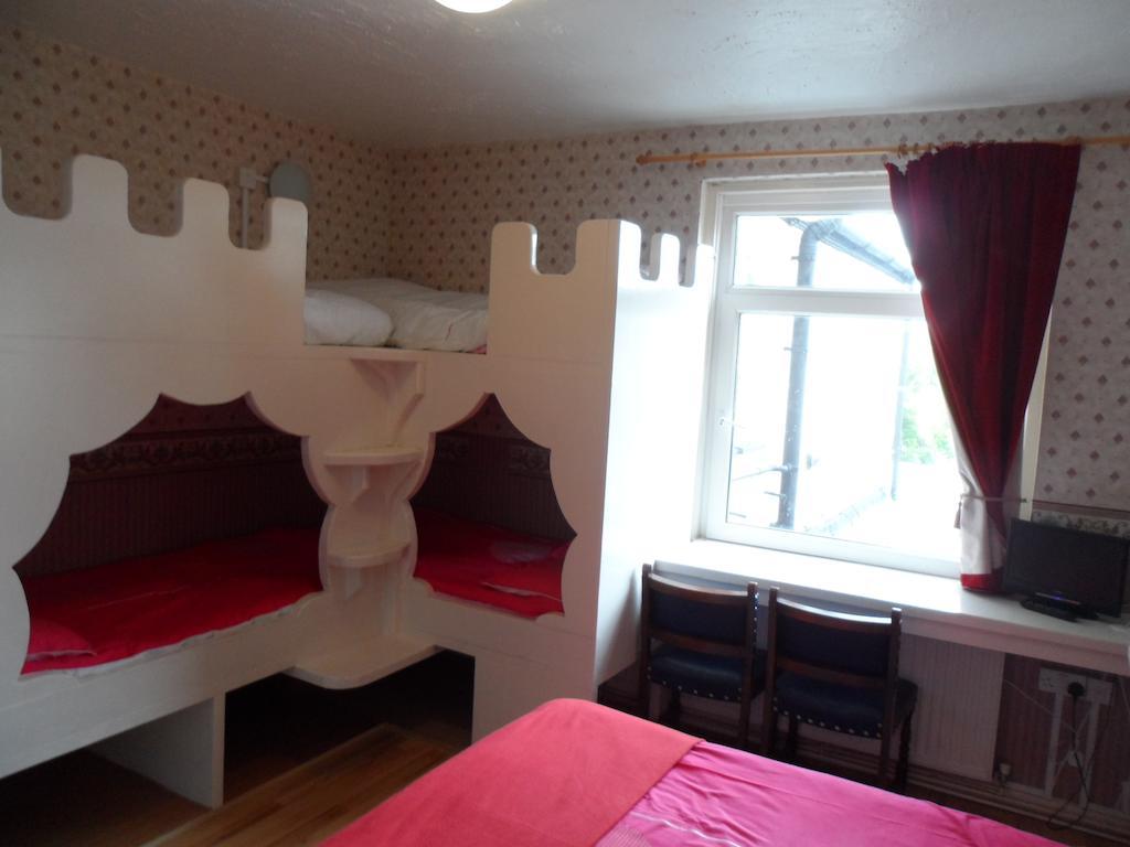 Galway Guest House Уеймут Стая снимка