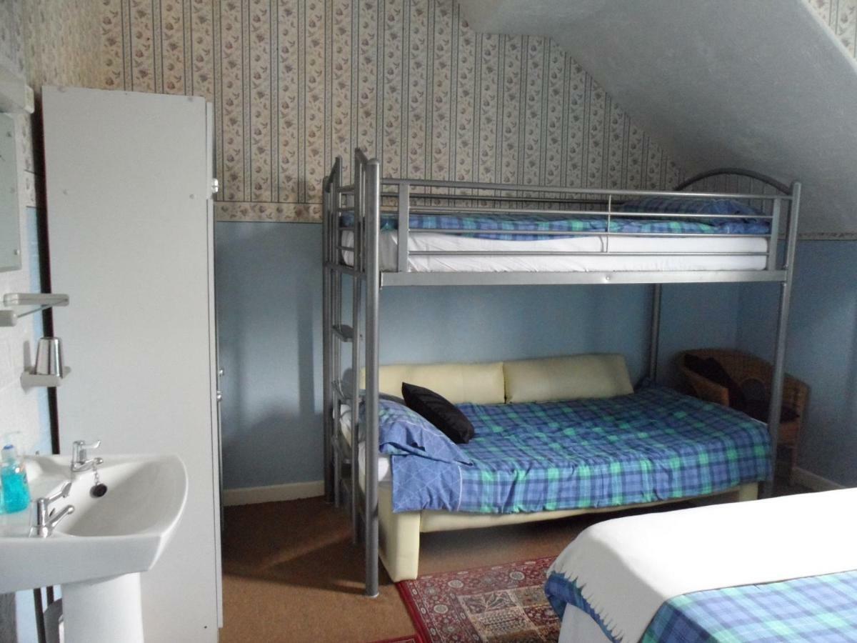 Galway Guest House Уеймут Екстериор снимка