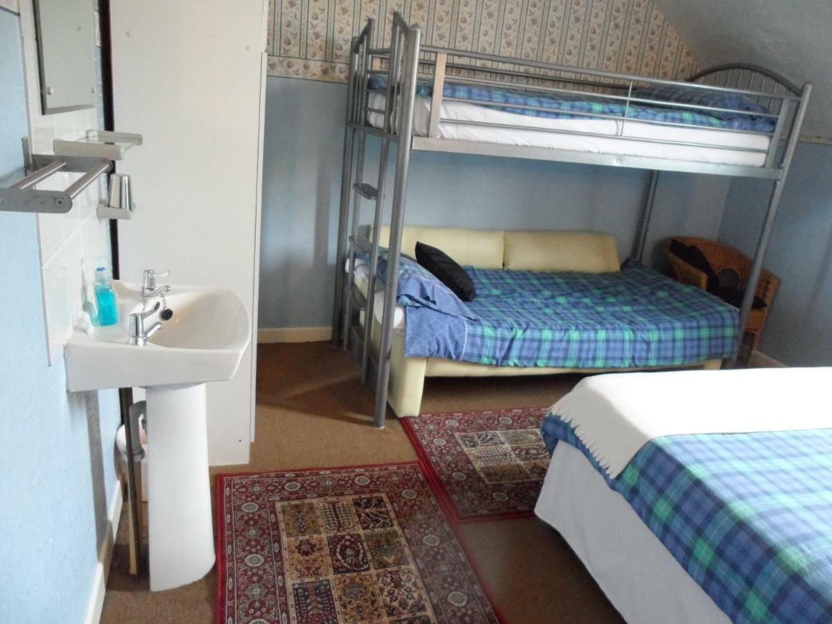 Galway Guest House Уеймут Екстериор снимка